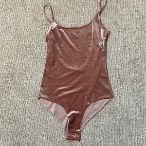 Zara bodysuit, size M 💕